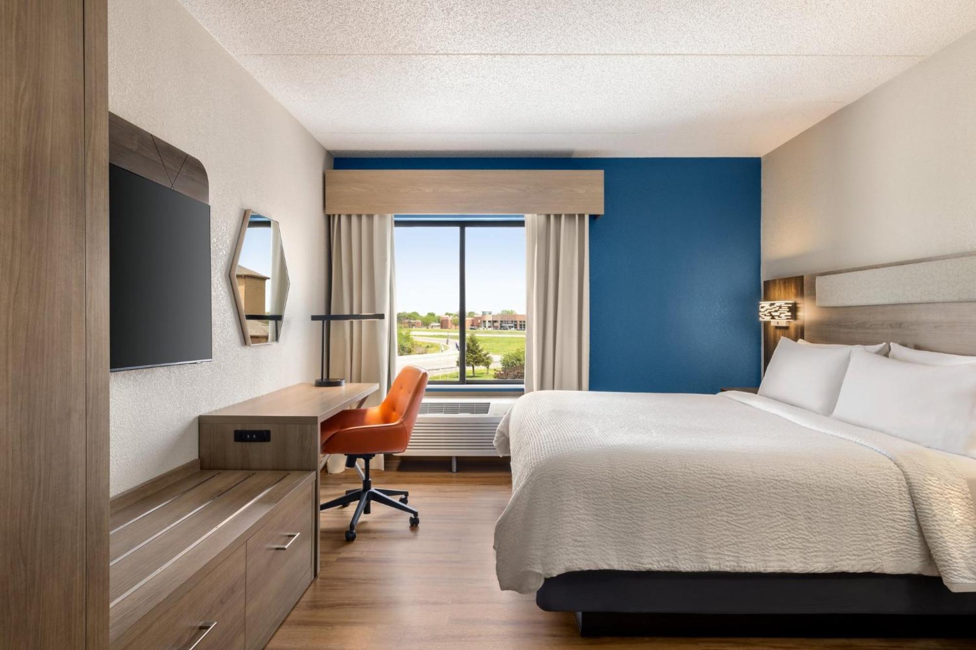 Holiday Inn Express Hotel & Suites Indianapolis W - Airport Area By Ihg Exterior photo