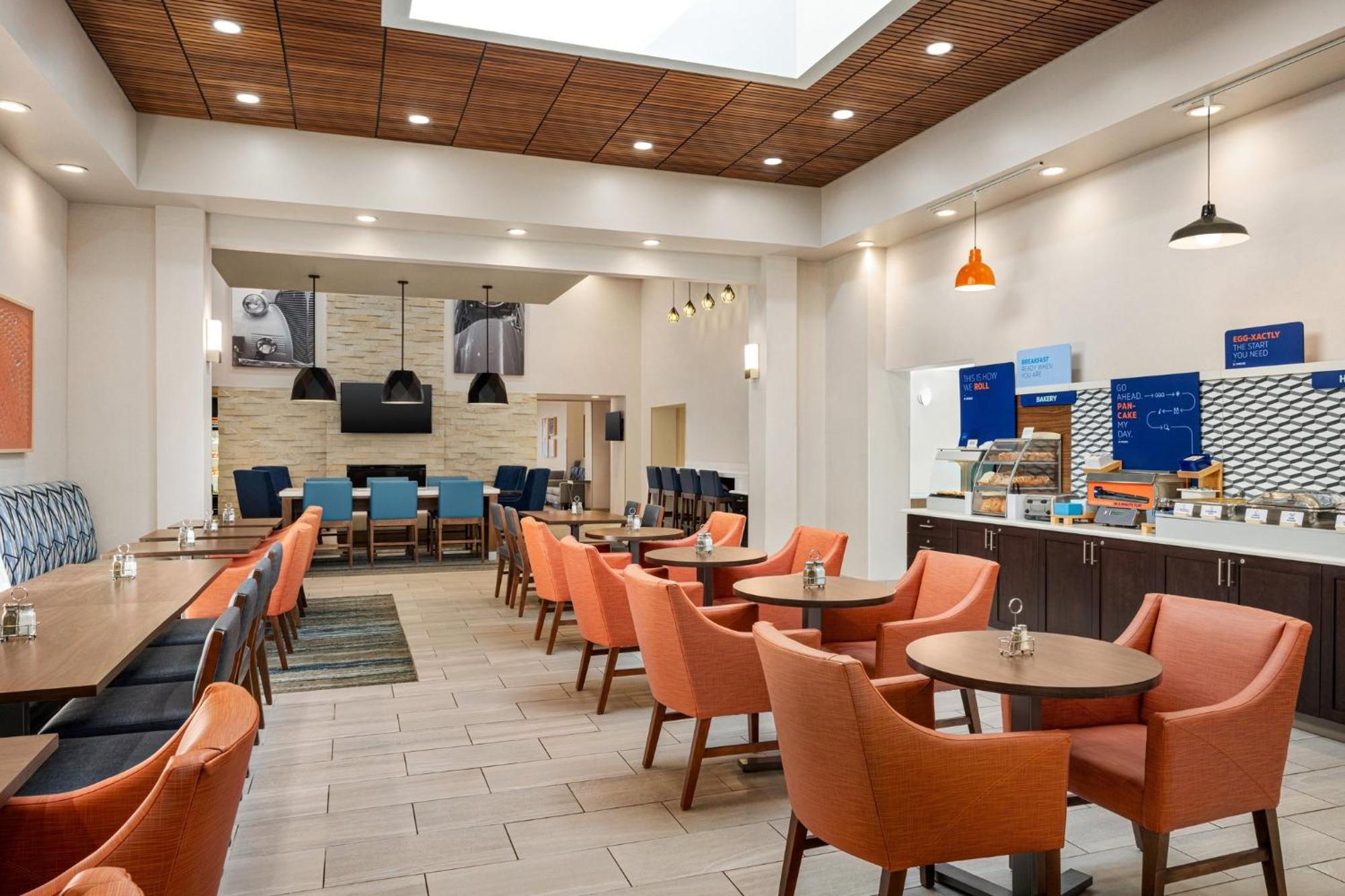 Holiday Inn Express Hotel & Suites Indianapolis W - Airport Area By Ihg Exterior photo