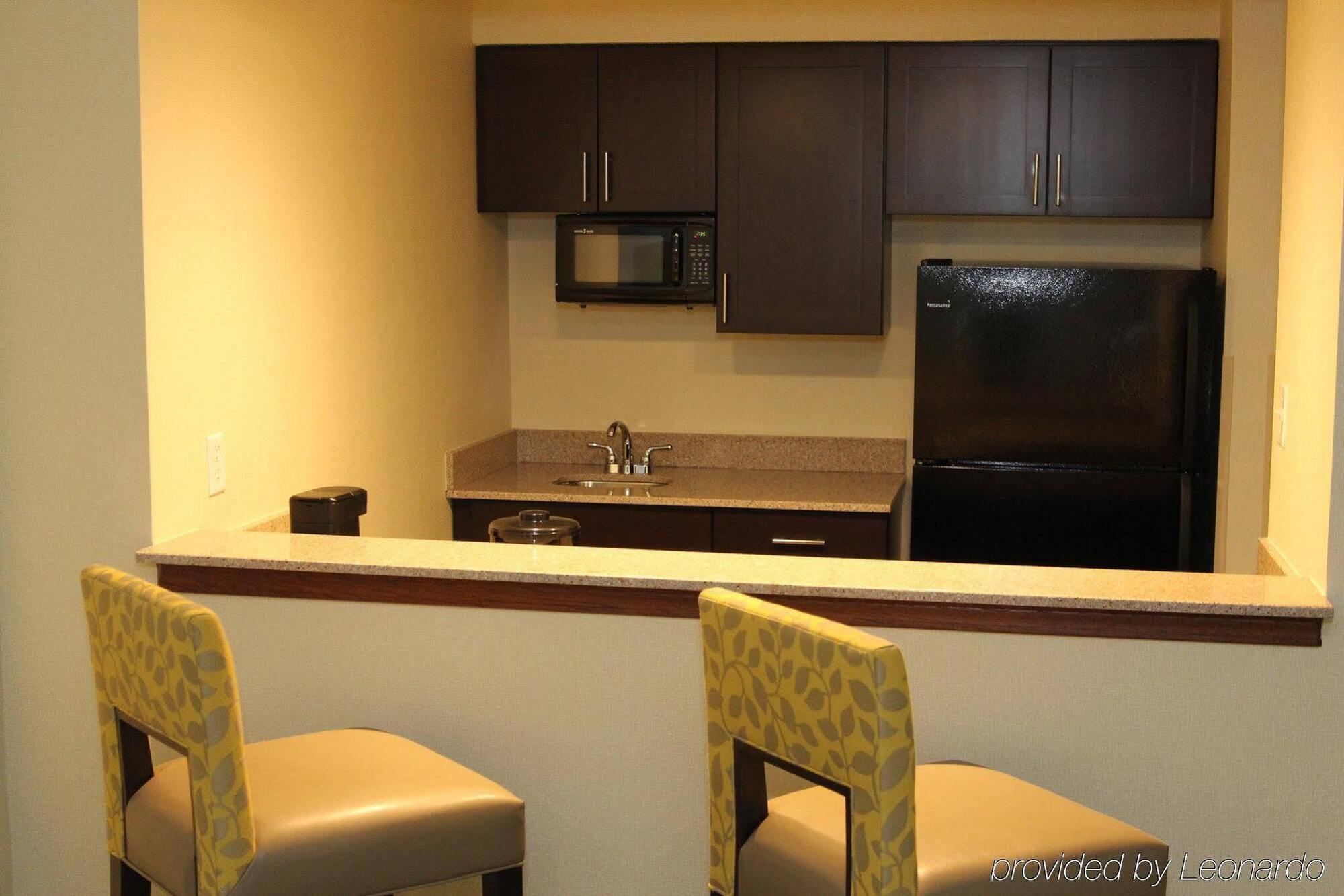 Holiday Inn Express Hotel & Suites Indianapolis W - Airport Area By Ihg Exterior photo