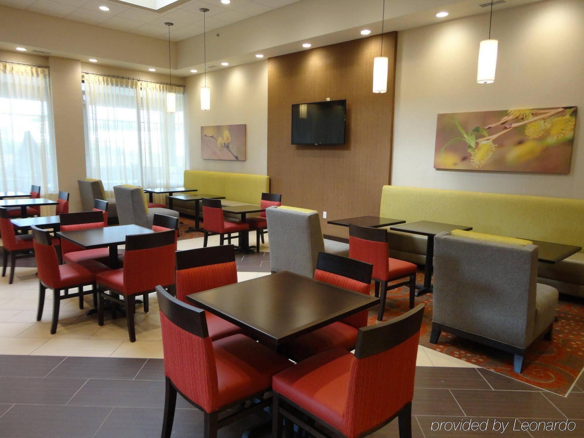 Holiday Inn Express Hotel & Suites Indianapolis W - Airport Area By Ihg Exterior photo